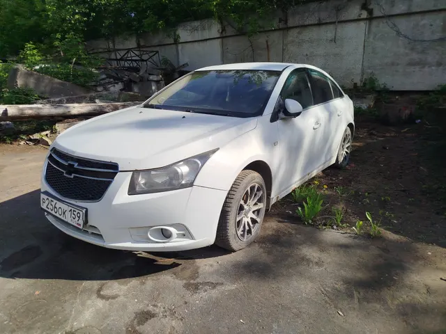 Автомобиль марки CHEVROLET модель CRUZE 2012 г.в. VIN-номер XUFJA695JC3069365
