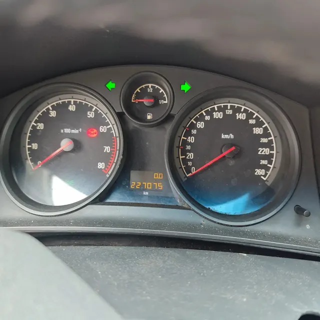 Автомобиль марки ОПЕЛЬ модель АСТРА 2005 г.в. VIN-номер W0L0AHL4868024244