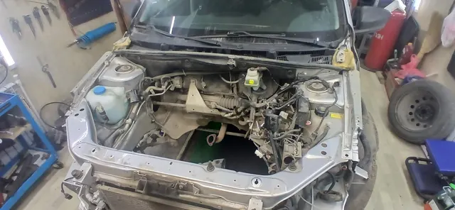 Автомобиль марки LADA модель Granta 2019 г.в. VIN-номер XTA219010K0617606 (в залоге за ПАО «СОВКОМБАНК»)