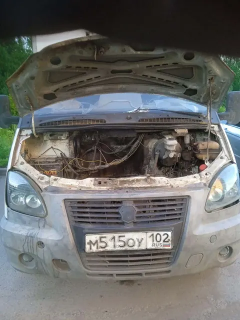 Автофургон, марки: ГАЗ, модели: 2747-0000010, год выпуска: 2009 г., идентификационный номер (VIN): X3X274700A0430526, находится в залоге ПАО «СОВКОМБАНК» ИНН 4401116480, ОГРН 1144400000425.