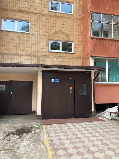 1/3 помещения, общая площадь 69.6 кв.м., расположенного по адресу: 662980, Красноярский край, ЗАТО Железногорск, г. Железногорск, пр-кт Ленинградский, д. 105, кв. 25, кадастровый номер 24:58:0312002:2337