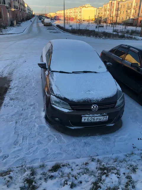 Автомобиль марки VOLKSWAGEN, модель Jetta, 2011 г.в., VIN-номер WVWZZZ16ZBM111850