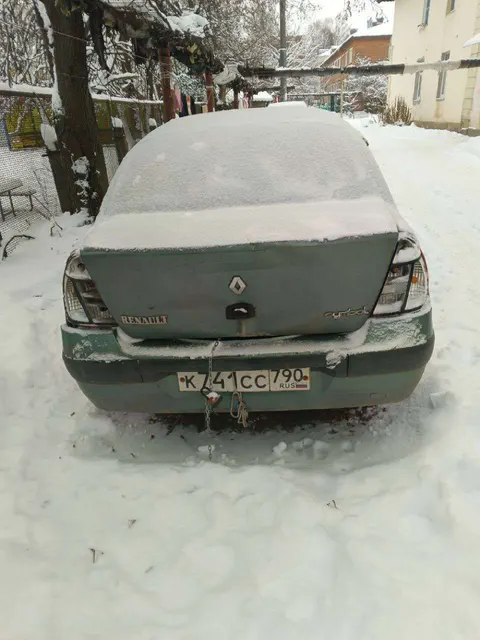 Автомобиль марки RENAULT модель SYMBOL 2006 г.в. VIN-номер VF1LB03C536130658 - является предметом залога ПАО «СОВКОМБАНК»
