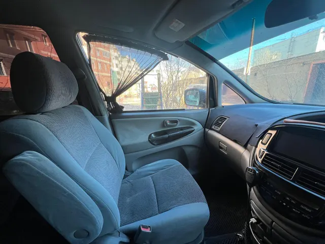 Автомобиль марки TOYOTA модель estima 2001 г.в. VIN-номер ACR300133977