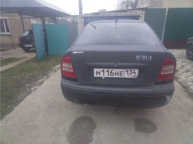 Легковой автомобиль марки: SKODA, модели: Octavia Tour, год выпуска: 2009 г., идентификационный номер (VIN): XWBDX41U99K009162. Транспортное средство является предметом залога ПАО Совкомбанк