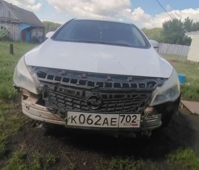 Легковой автомобиль марки: OPEL, модели: Astra, год выпуска: 2012 г., кузов №: XUFPE6DD3C3023265, идентификационный номер (VIN): XUFPE6DD3C3023265