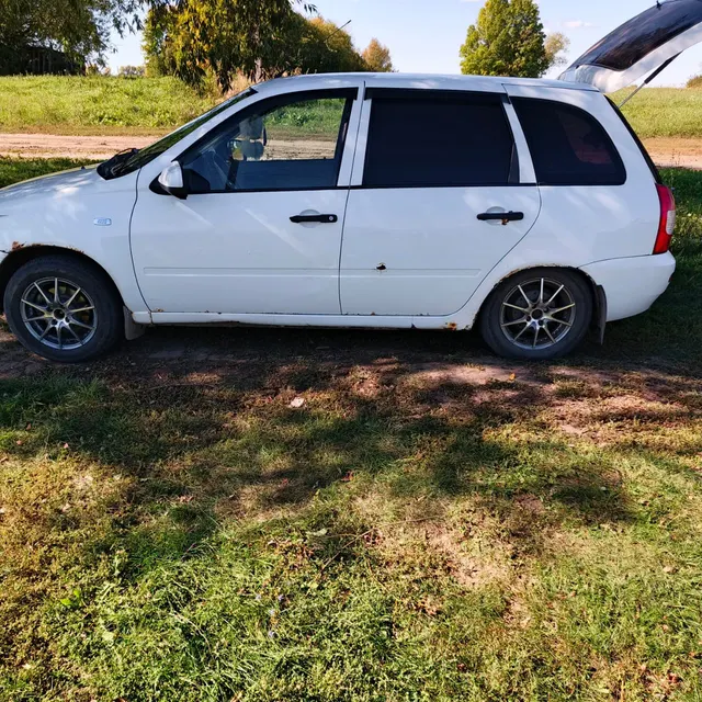Легковой автомобиль марки: LADA, модели: 111730 LADA KALINA, год выпуска: 2011 г., идентификационный номер (VIN): XTA111730B0126596