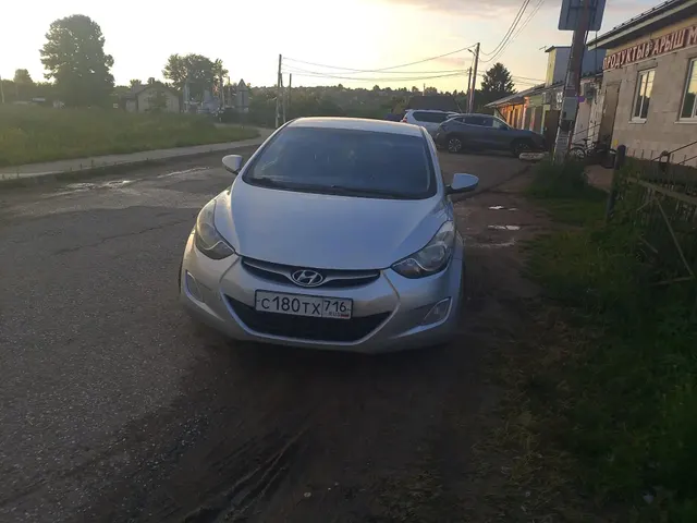 Легковой автомобиль марки: HYUNDAI, модель: ELANTRA 1.6 AT, год выпуска: 2011., идентификационный номер (VIN): KMHDG41CBCU245084