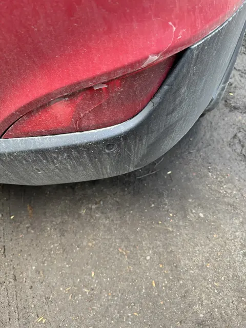 Легковой автомобиль, марка: HYUNDAI, модель: IX35, год изготовления: 2012 г.в., цвет: красный, VIN: TMAJU81BDDJ384851, ПТС: 77 УН 584248, г/н: М754КС76