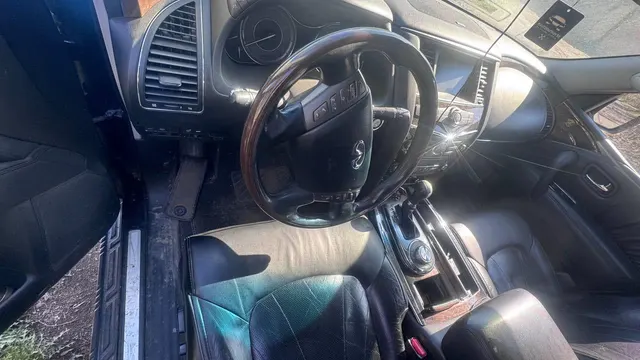 Автомобиль INFINITI модель QX 56 2010 г.в. VIN-номер JN1JANZ62U0000150