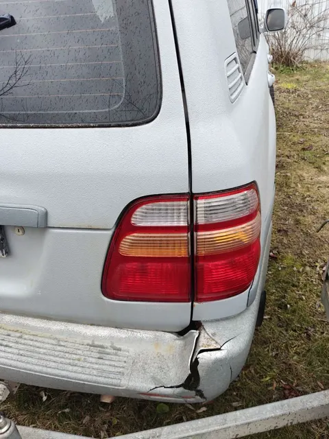 Автомобиль марки ТОЙОТА модель ЛЕНД КРУЗЕР 2001 г.в. VIN-номер JTEHT05J912012175