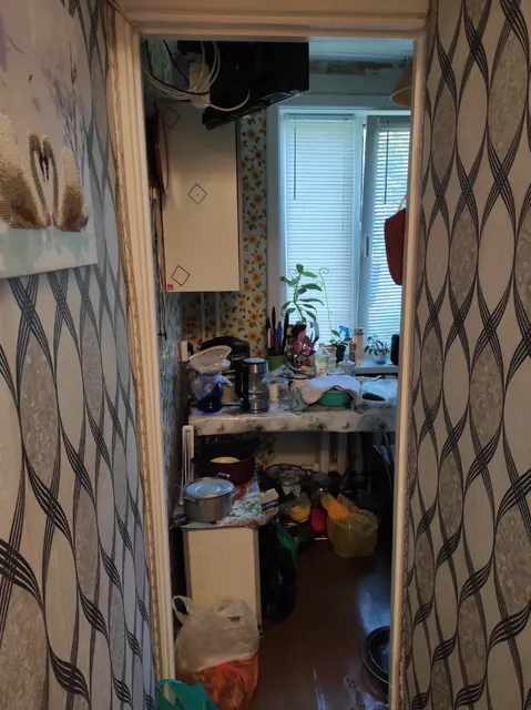 1/2 доли в квартире, общая площадь 33.6 кв.м., этаж 1, расположенная по адресу: 665932, Иркутская область, р-н. Слюдянский, г. Байкальск, мкр. Строитель, ул. Железнодорожная, д. 7, кв. 2, кадастровый номер 38:25:020101:1039 Имущество в залоге у ПАО «СОВКОМБАНК».