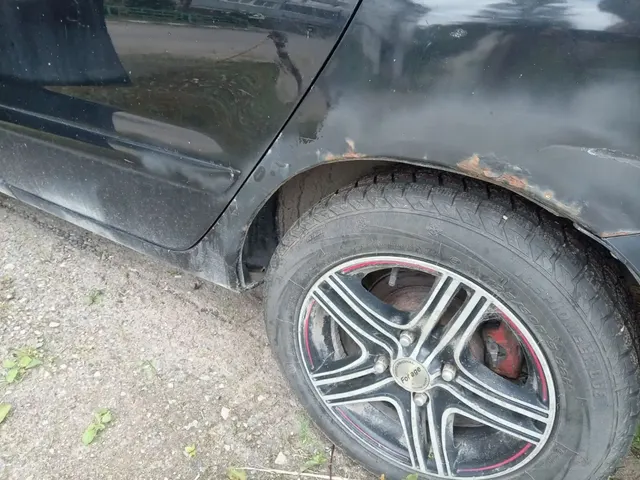 Автомобиль марки MITSUBISHI модель Lancer 2007 г.в. VIN-номер JMBSNCS3A7U030919 В залоге у ПАО "Совкомбанк".