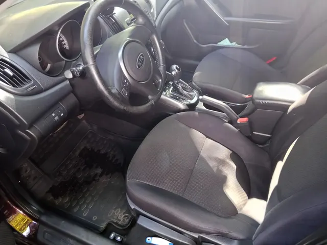 Легковой автомобиль марки: KIA модель: Cerato, год выпуска: 2011 г., идентификационный номер (VIN): KNAFU411BB5925787