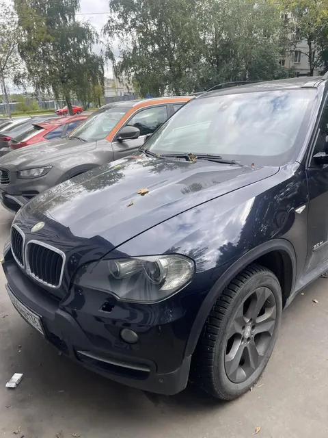 Автомобиль марки BMW модель X5 2008 г.в. VIN-номер WBAFE41030L157471