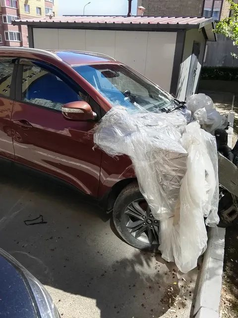 Автомобиль марки Hyundai модель ix35 2013 г.в., VIN-номер TMAJU81EDEJ481933