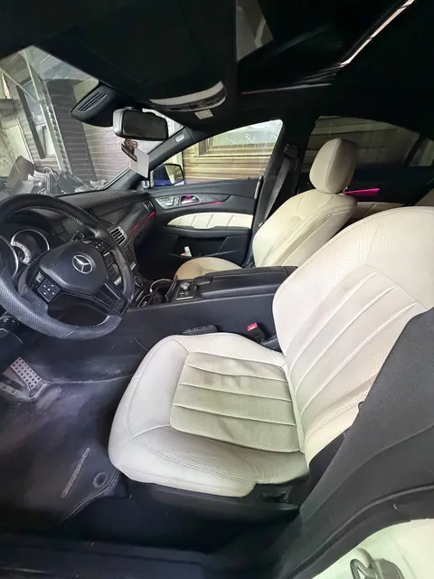 Автомобиль марки MERCEDES модель CLS 350 2011 г.в. VIN-номер WDD2183591A020325.