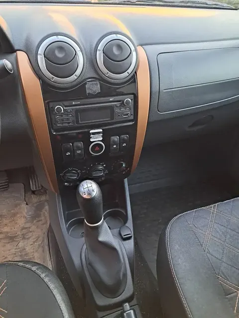 легковой автомобиль марки ЛАДА RS0Y5L, VIN: XTARS0Y5LF0901904, год выпуска: 2015, государственный регистрационный знак: М099РР48 (предмет залога ПАО «Совкомбанк»)