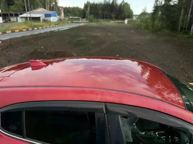 Автомобиль марки MAZDA модель AXELA 2014 г.в. номер кузова BM5FS-104617