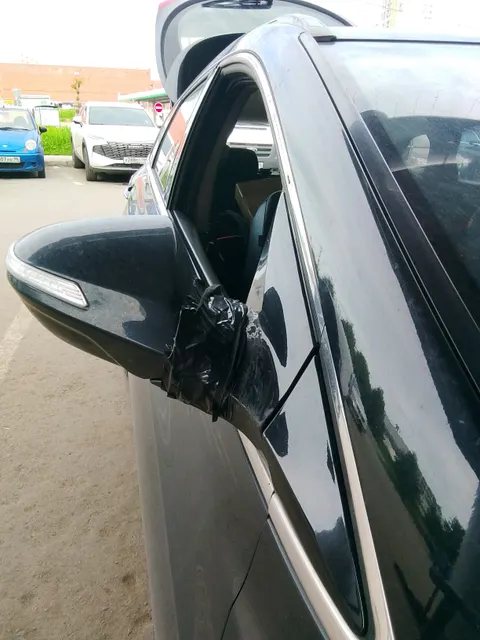 Автомобиль марки HYUNDAI модель VF, 2015 г.в. VIN-номер XWELC81CBG0000696