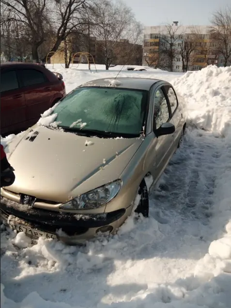 Автомобиль марки PEUGEOT модель 206 2007 г.в. VIN-номер VF32BKFWA72776416