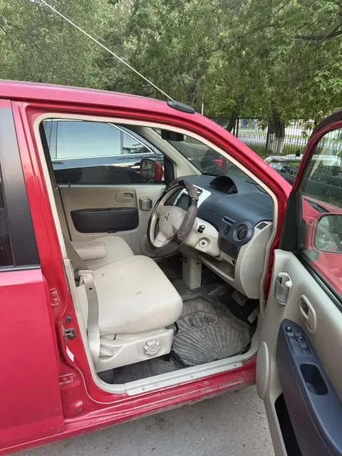 Автомобиль марки MITSUBISHI модель eK Wagon 2006 г.в. VIN-номер H82W0109664