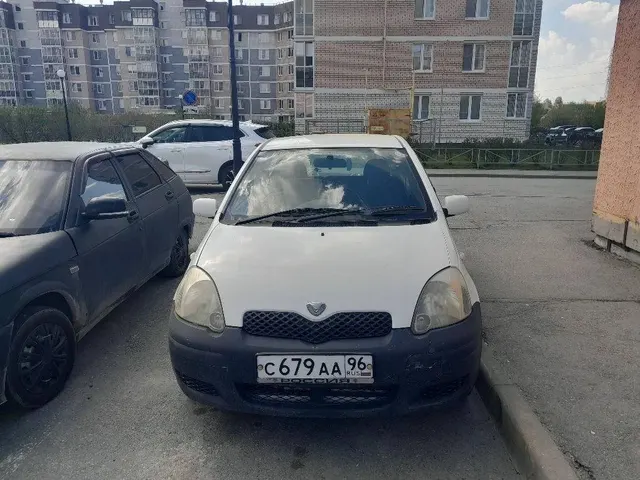 Легковой автомобиль марки: TOYOTA, модели: VITZ, год выпуска: 2003 г., кузов №: SCP10-0437096