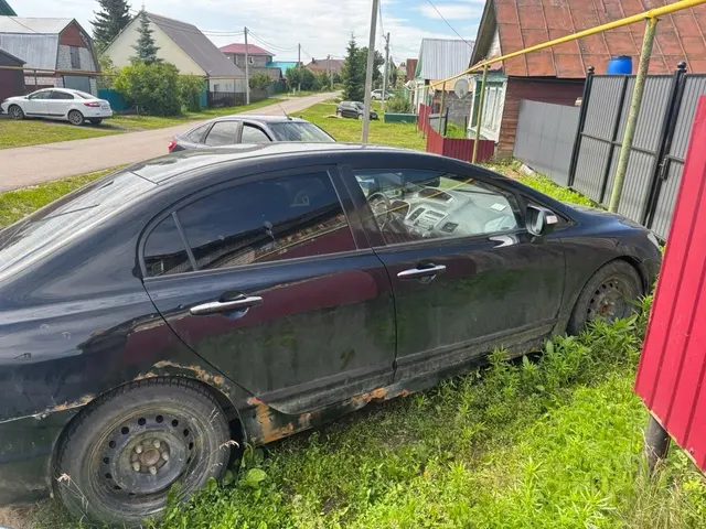 Автомобиль марки HONDA модель Civic 2007 г.в. VIN-номер JHMFD16707S212025