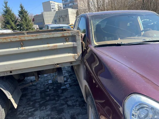 Легковой автомобиль марки: PORSCHE, модель: Cayenne S, год выпуска: 2008 г., идентификационный номер (VIN): WP1ZZZ9PZ8LA54277 В залоге у ПАО "Совкомбанк".