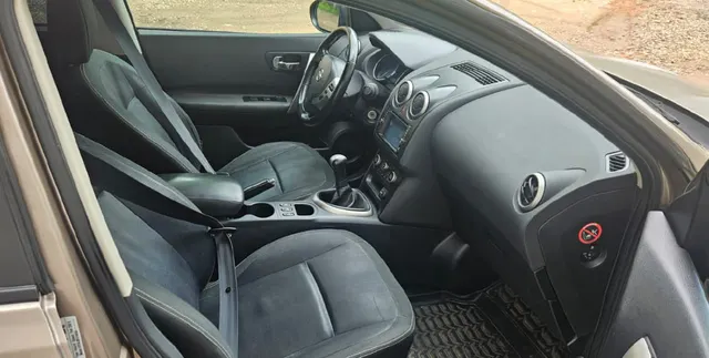 Автомобиль марки NISSAN модель Qashqai 2010 г.в. VIN-номер SJNFAAJ10U2115931