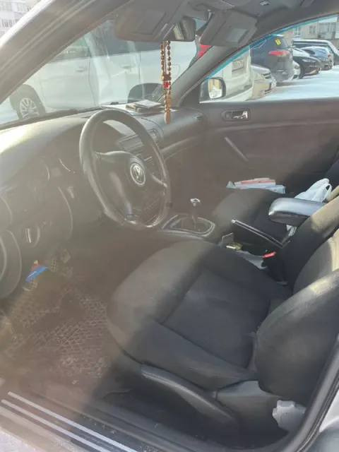 Автомобиль марки VOLKSWAGEN модель PASSAT 2002 г.в. VIN-номер WVWZZZ3BZ2P437791