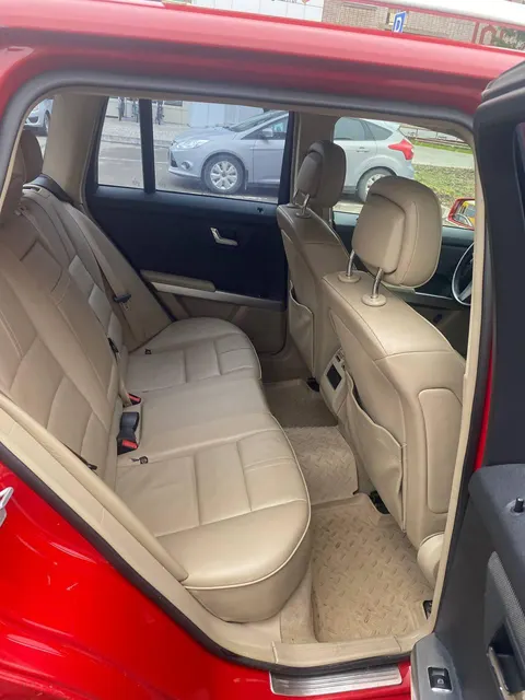 Автомобиль марки MERCEDES-BENZ модель GLK 280 4MATIC 2009 г.в. VIN-номер WDC2049811F335038