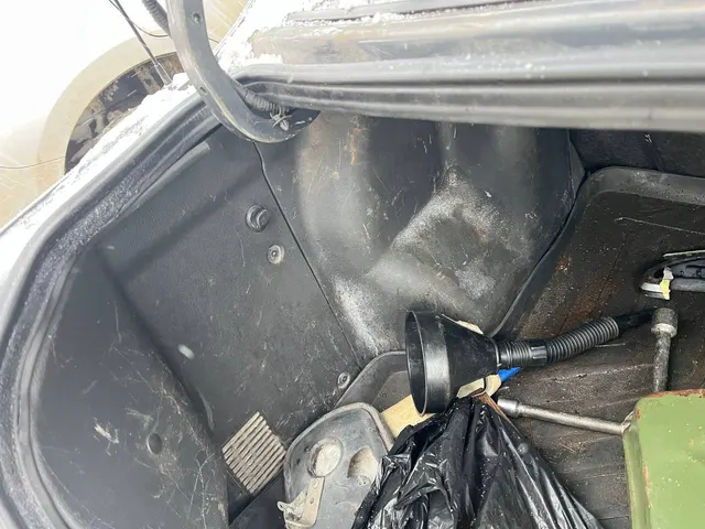 Автомобиль марки HYUNDAI,модель ACCENT, 2007 г.в., VIN-номер X7MCF41GP7A113898 (находится в залоге у ПАО "Совкомбанк")