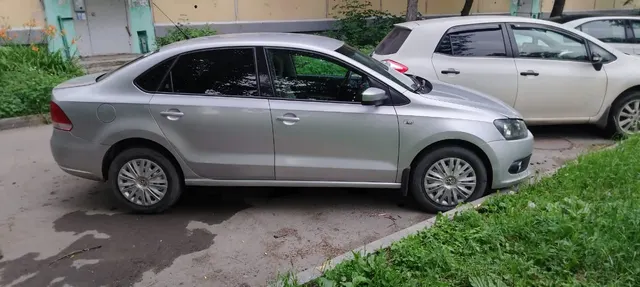 Автомобиль марки: VOLKSWAGEN, модель Polo, год выпуска 2011 г., кузов №: XW8ZZZ61ZBG018741, идентификационный номер (VIN): XW8ZZZ61ZBG018741 (залог в пользу ПАО "Совкомбанк").