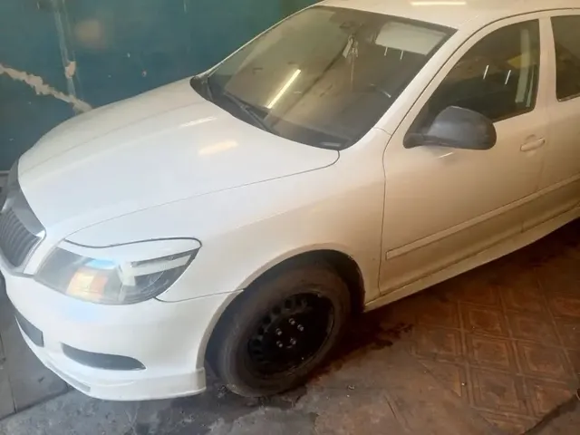 Автомобиль марки SKODA Octavia, 2011 г.в., VIN-номер XW8CA41Z6CK255022