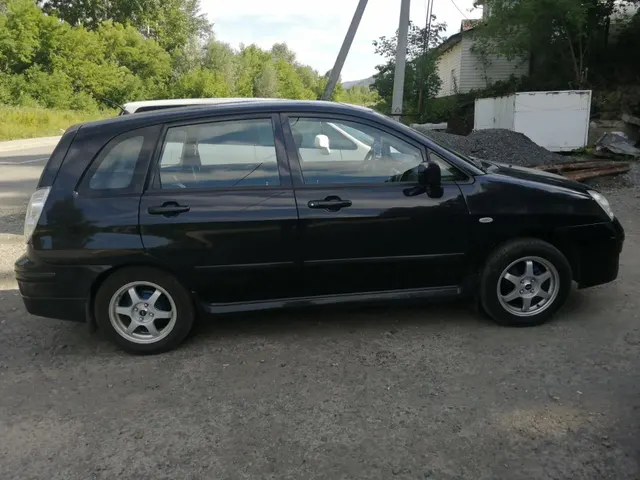 Разукомалектованный автомобиль марки SUZUKI модель Liana 2006 г.в. VIN-номер JSAERD31S00350819 (в залоге у ПАО "Совкомбанк")