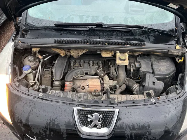 Автомобиль марки PEUGEOT модель 3008, 2011 г.в., VIN номер VF30U5FEABS333726