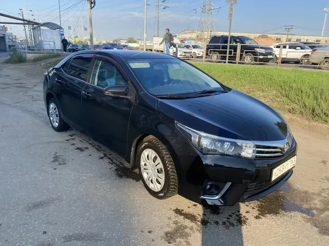 Автомобиль марки TOYOTA модель Corolla 2013 г.в. VIN-номер NMTBB3JE20R025217 (в залоге ПАО «Совкомбанк»)