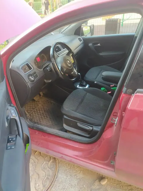 Автомобиль марки VOLKSWAGEN модель POLO 2012 г. Коваленко Кирилла Дмитриевича