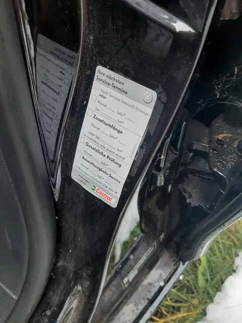 Автомобиль ФОЛЬКСВАГЕН GOLF 1.4, 2008 г.в., VIN:WVWZZZ1KZ9W410330, 80.0 л.с. залог в пользу ПАО "СОВКОМБАНК". Автомобиль после ДТП (восстановительный ремонт не проводился).