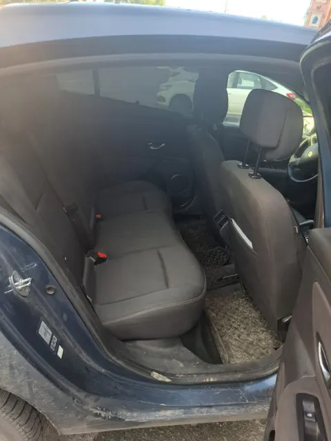 Легковой автомобиль марки: RENAULT, модель: Fluence, год выпуска: 2010г., идентификационный номер (VIN): VF1LZBR0544460015