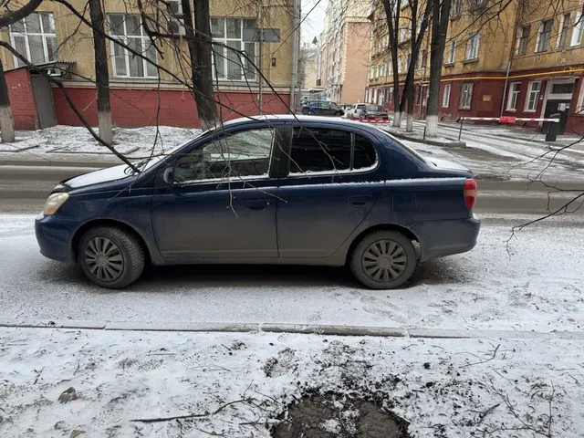 Легковой автомобиль марки: TOYOTA, модели: ECHO, год выпуска: 2003 г., кузов №: JTDBT123835052531, идентификационный номер (VIN): JTDBT123835052531