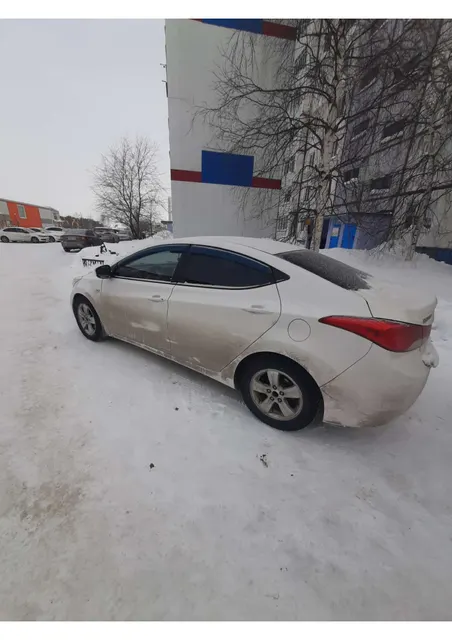 Автомобиль марки HYUNDAI Elantra, 2013 года выпуска, идентификационный номер (VIN) KMHDG41CBDU877994