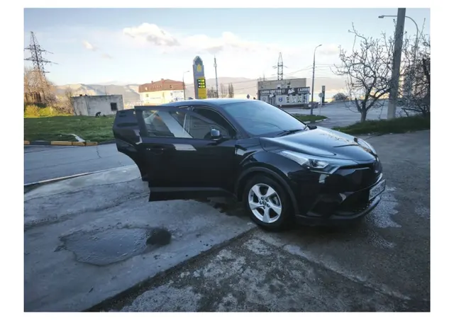 Легковой автомобиль марки: TOYOTA модель: C-HR, год выпуска: 2018 г., кузов №: NGX102003630
