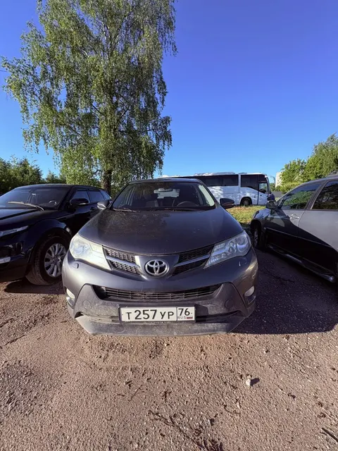 Легковой автомобиль марки: Toyota, модель: RAV 4. год выпуска: 2013 г., идентификационный номер (VIN): JTMBDREV405003203