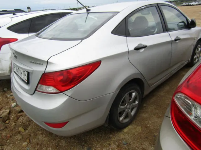 Легковой автомобиль марки: HYUNDAI, модель: Solaris, год выпуска: 2013 г., идентификационный номер (VIN): Z94CT41DADR207913