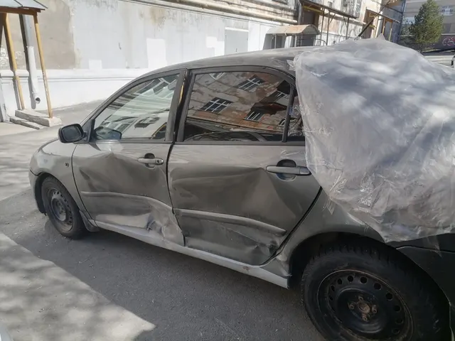 Автомобиль марки TOYOTA, модель: Corolla, год выпуска: 2006. VIN: NMTBZ28E20R168129