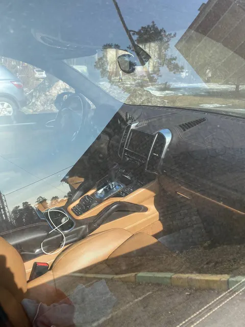 Автомобиль марки PORSCHE модель Cayenne gts