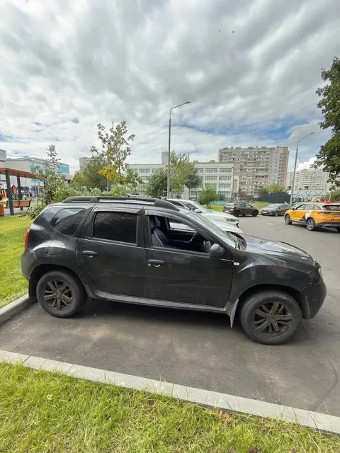 Автомобиль марки RENAULT модель Duster 2014 г.в. VINномер X7LHSRH8N50889348