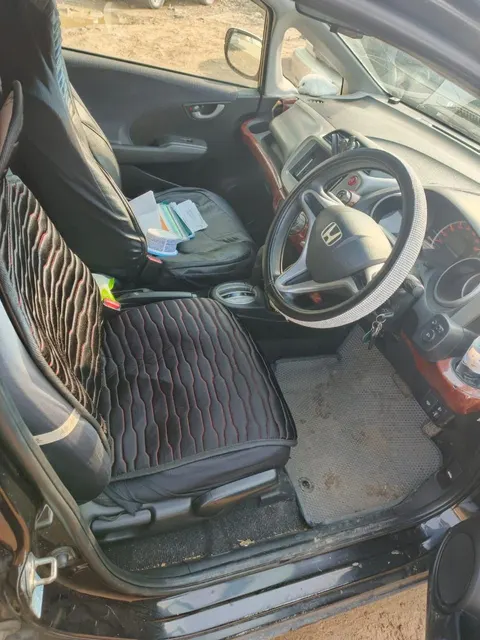 Легковой автомобиль марки: HONDA, модель: FIT, год выпуска: 2008 г., кузов №: GE61132436.